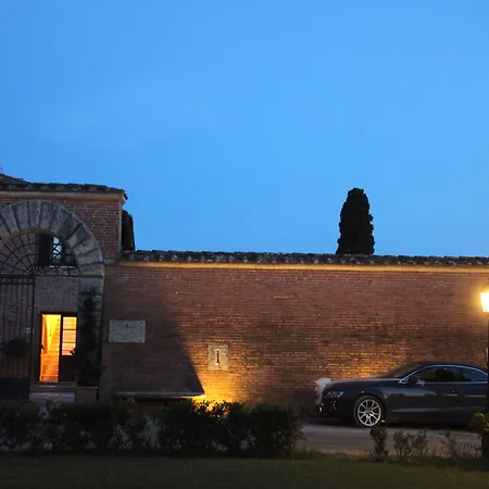 Castello Di Leonina Relais - Adults Only 4* Siena