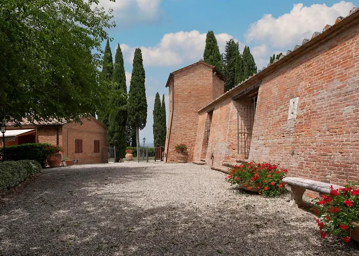 Castello Di Leonina Relais - Adults Only Siena