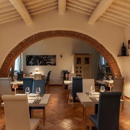 Castello Di Leonina Relais - Adults Only 4* سيينا
