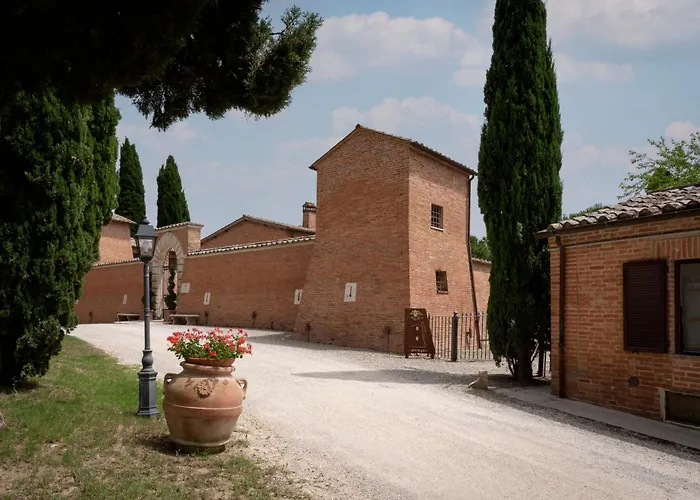 酒店 Castello Di Leonina Relais - Adults Only 锡耶纳