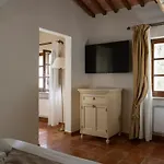 Castello Di Leonina 4* Siena