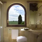Castello Di Leonina Hotel