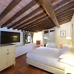 Hotel Castello Di Leonina