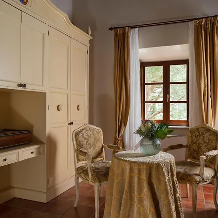 מלון Castello Di Leonina Relais - Adults Only 4*